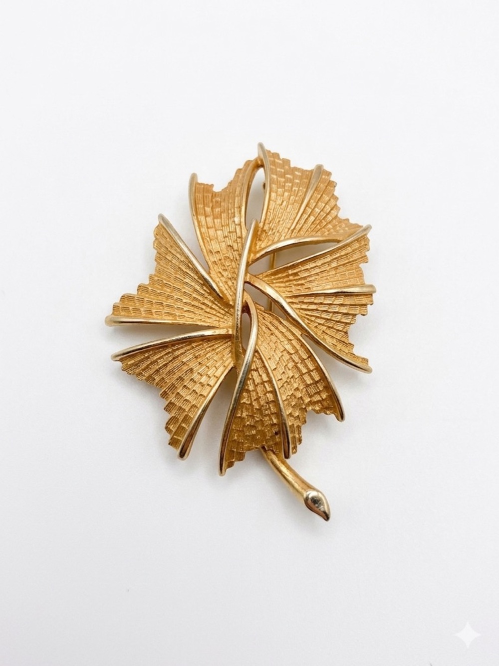 Vintage Mid-Century Gold Leaf Brooch Starburst Pin | MCM 1960s Botanical
